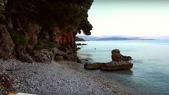 Oceanis Rooms Apartments