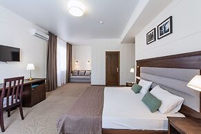 Democratia Ultra All Inclusive