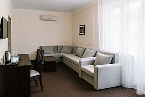 Democratia Ultra All Inclusive