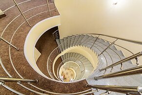 Democratia Ultra All Inclusive