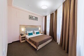 Democratia Ultra All Inclusive