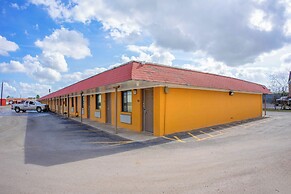 Budget Inn By OYO Edinburg Hwy 281