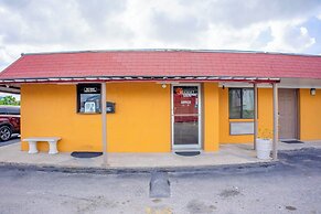 Budget Inn By OYO Edinburg Hwy 281