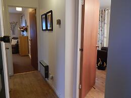 LETS Quiet Cul-de-Sac Apartment