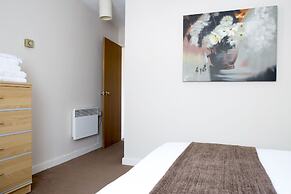 LETS Quiet Cul-de-Sac Apartment