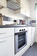 LETS Quiet Cul-de-Sac Apartment