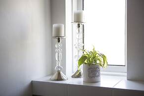 LETS Quiet Cul-de-Sac Apartment