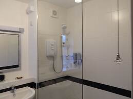 LETS Quiet Cul-de-Sac Apartment