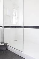 LETS Quiet Cul-de-Sac Apartment