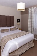 LETS Quiet Cul-de-Sac Apartment