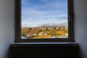 The Red Cottage & Stables