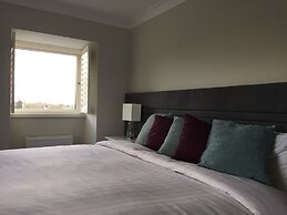 The Red Cottage & Stables