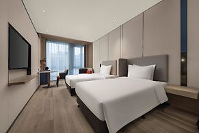 Holiday Inn Express Shanghai Pujiang by IHG