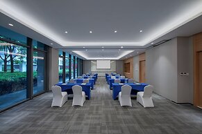 Holiday Inn Express Shanghai Pujiang by IHG