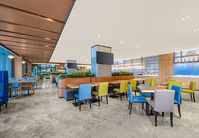 Holiday Inn Express Shanghai Pujiang by IHG