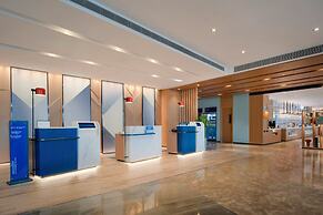 Holiday Inn Express Shanghai Pujiang by IHG