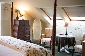 Admiral Fitzroy Inn