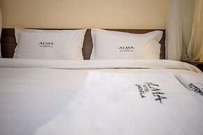Alma Hotel