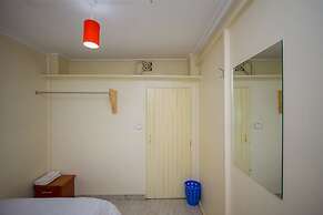 Balis Best Bar and Resort