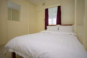 Balis Best Bar and Resort