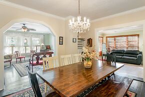 The Wayward Traveler's Inn