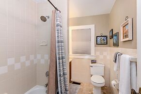 The Wayward Traveler's Inn