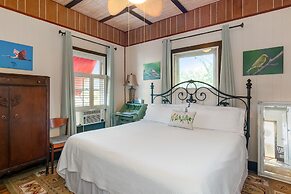 The Wayward Traveler's Inn