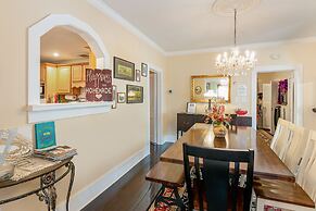 The Wayward Traveler's Inn