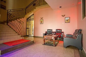 Reinah Tourist Hotel