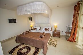 Reinah Tourist Hotel