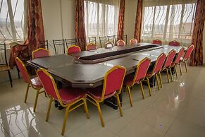 Reinah Tourist Hotel