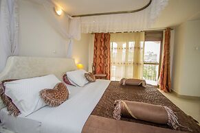 Reinah Tourist Hotel