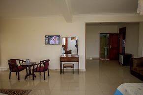 Reinah Tourist Hotel