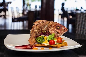 Café de Playa Beach Front Hotel