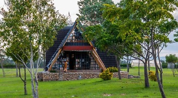 Samawati Lakeside Cottages