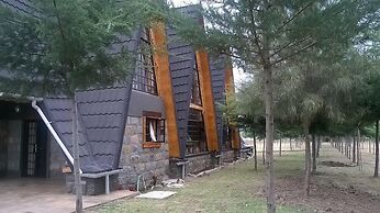 Samawati Lakeside Cottages