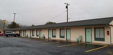 Quick Stop Motel