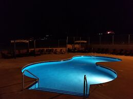 The VUE Boutique Hotel & Boathouse
