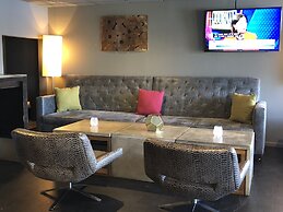 The VUE Boutique Hotel & Boathouse
