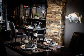 The VUE Boutique Hotel & Boathouse