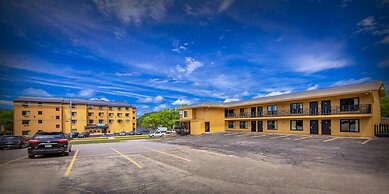 The VUE Boutique Hotel & Boathouse