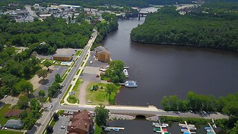 The VUE Boutique Hotel & Boathouse
