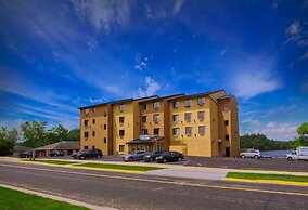 The VUE Boutique Hotel & Boathouse