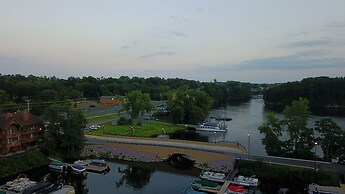 The VUE Boutique Hotel & Boathouse
