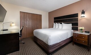 The VUE Boutique Hotel & Boathouse