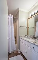 The VUE Boutique Hotel & Boathouse