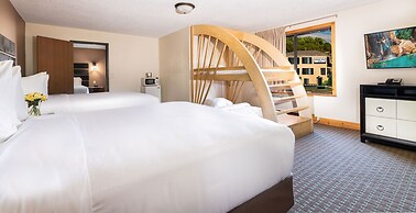 The VUE Boutique Hotel & Boathouse