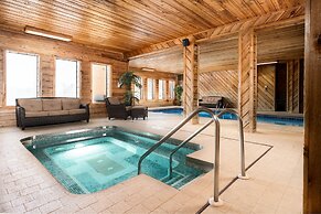 The VUE Boutique Hotel & Boathouse
