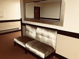 The VUE Boutique Hotel & Boathouse