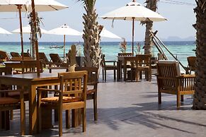 Mali Resort Sunrise Beach